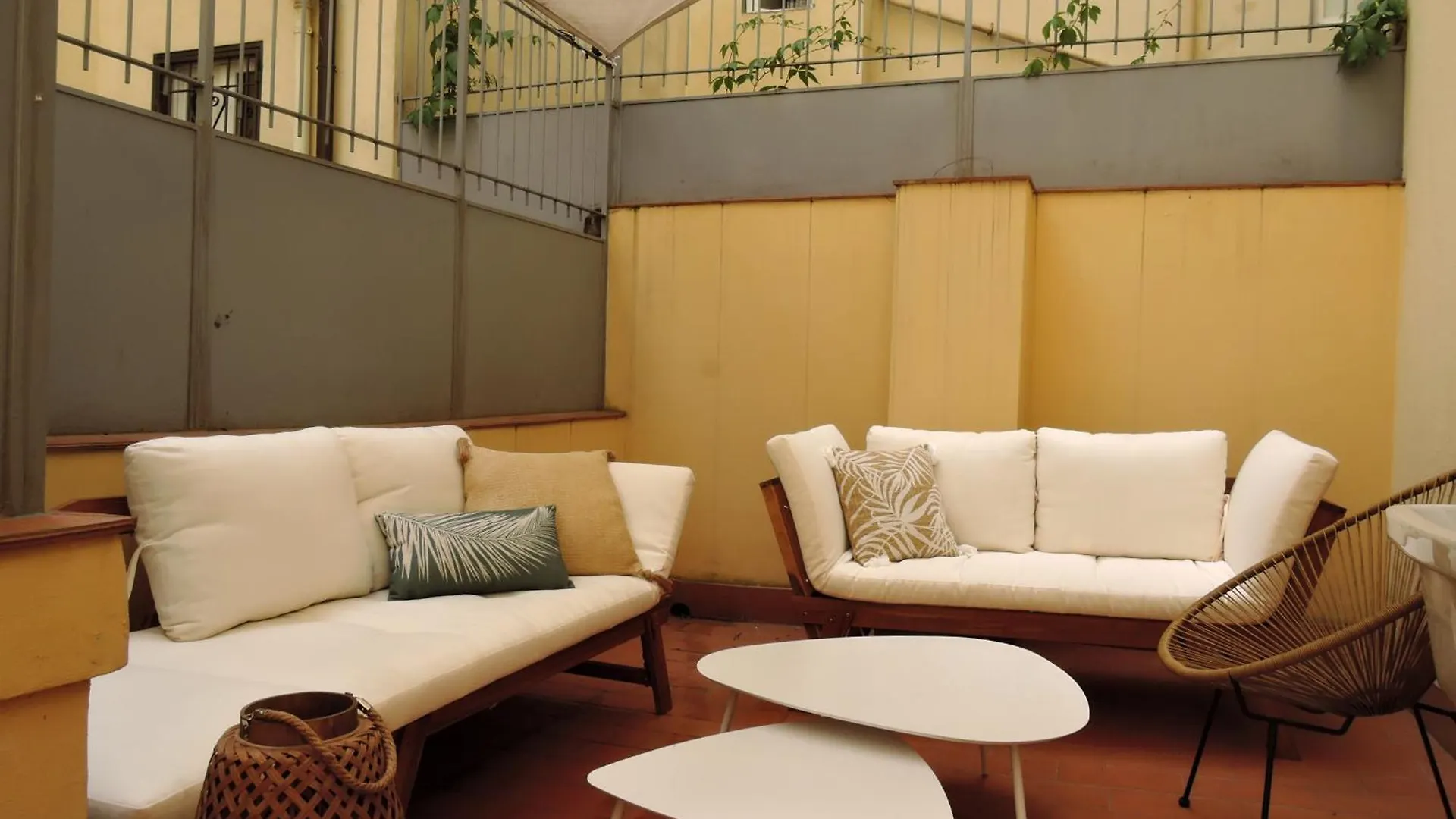 Stunning Apt 5Min Walk To Duomo Florence Apartment